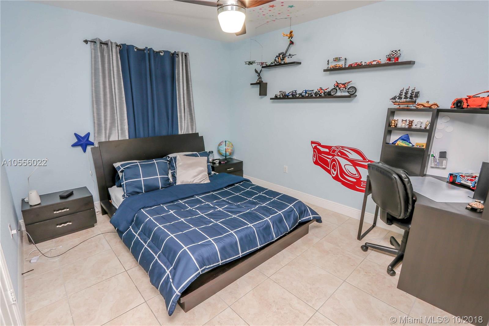 SOTO MANSIONS - Residential