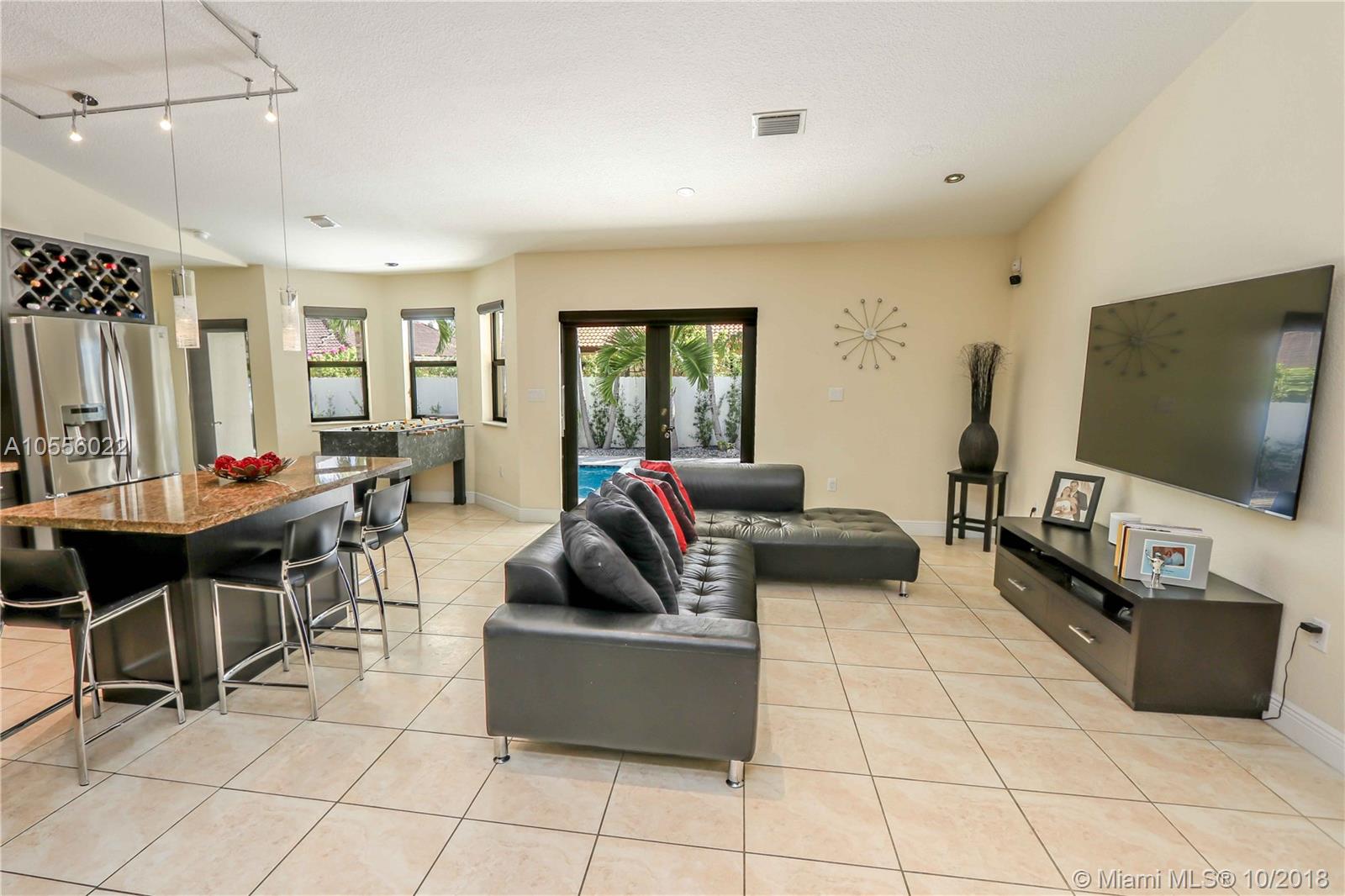 SOTO MANSIONS - Residential