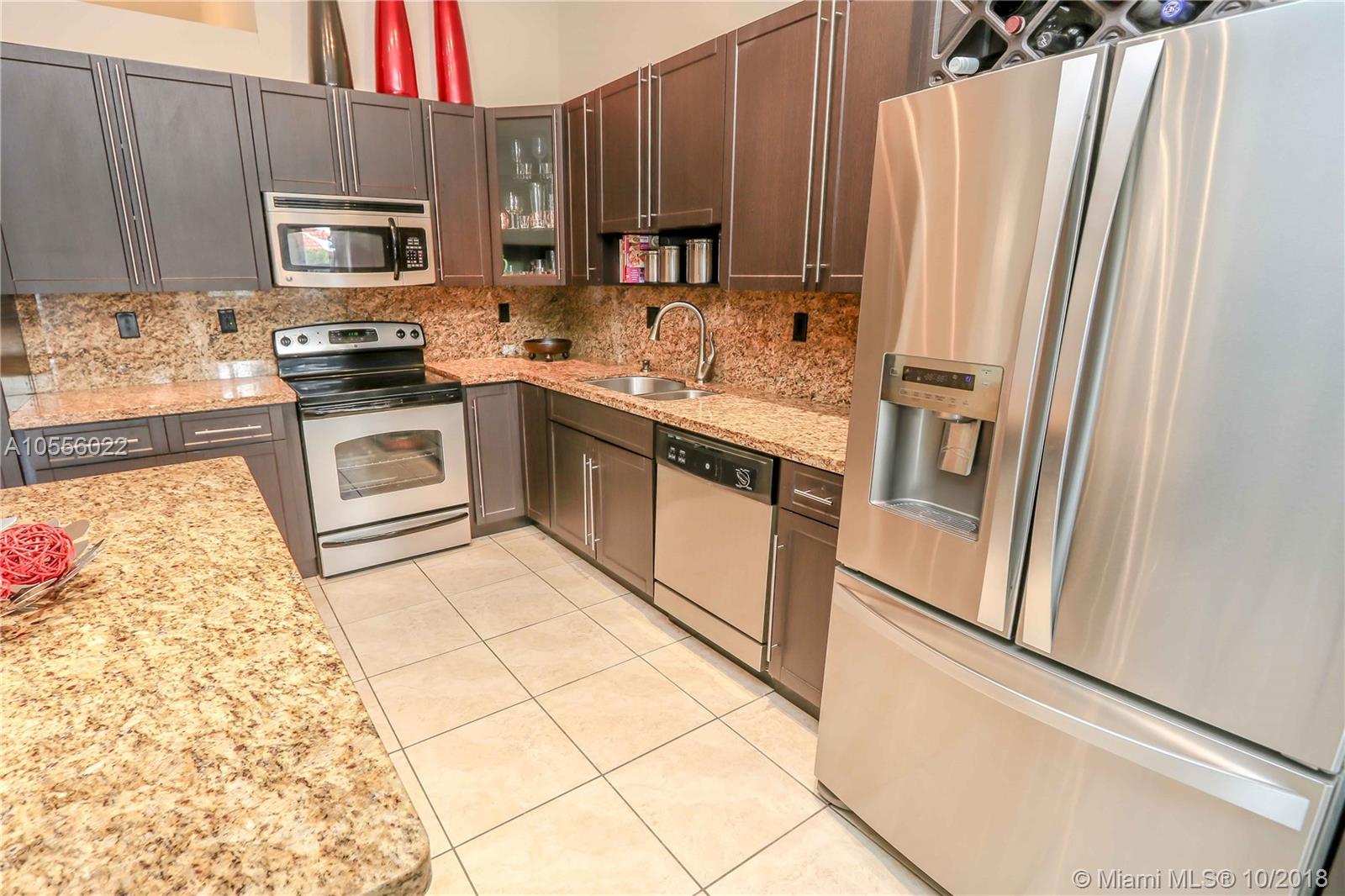 SOTO MANSIONS - Residential