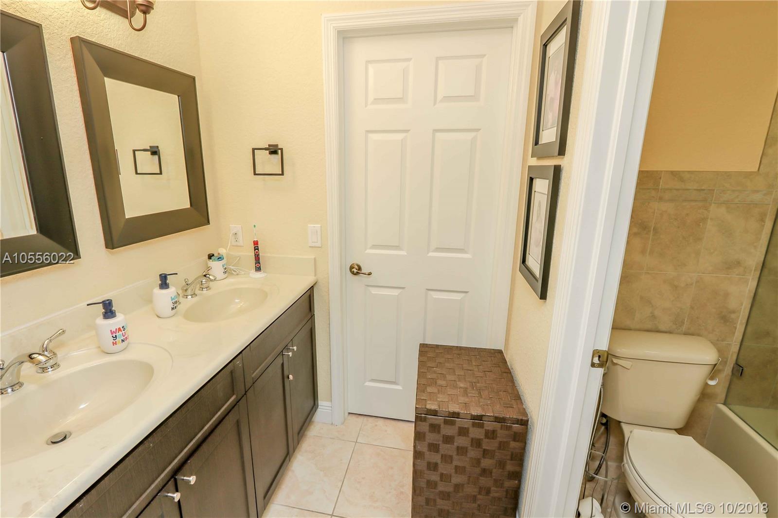 SOTO MANSIONS - Residential