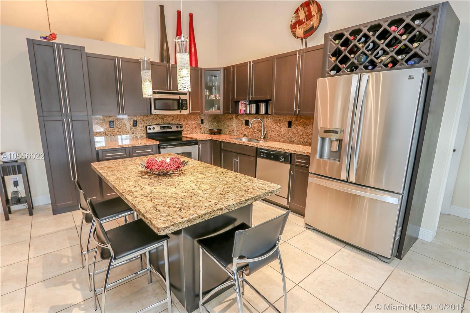 SOTO MANSIONS - Residential