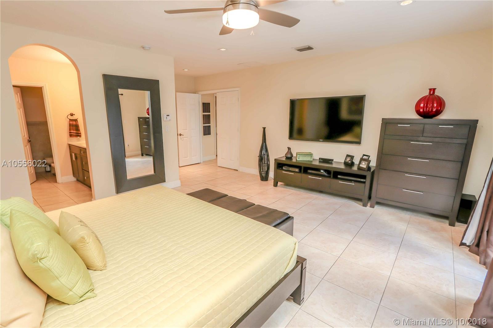 SOTO MANSIONS - Residential