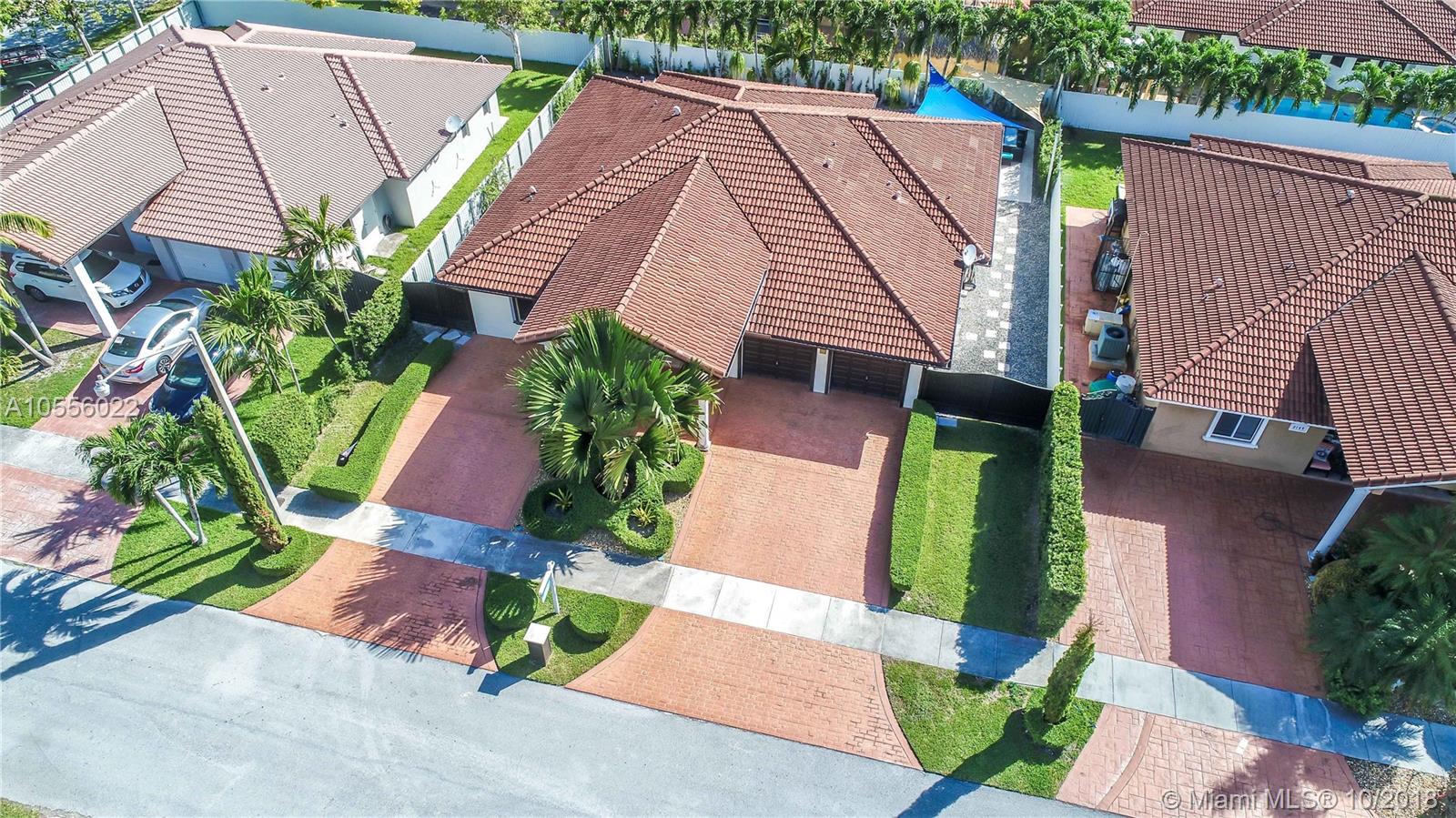 SOTO MANSIONS - Residential