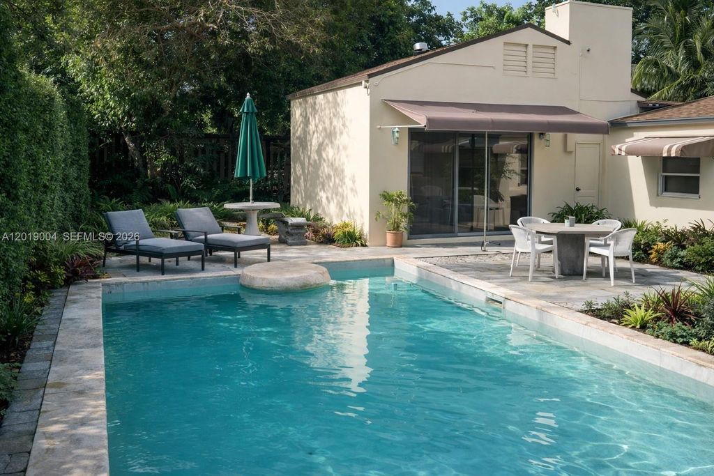 Photo of 2619 Arthur St #3, Hollywood, FL 33020 (MLS # A12019004)