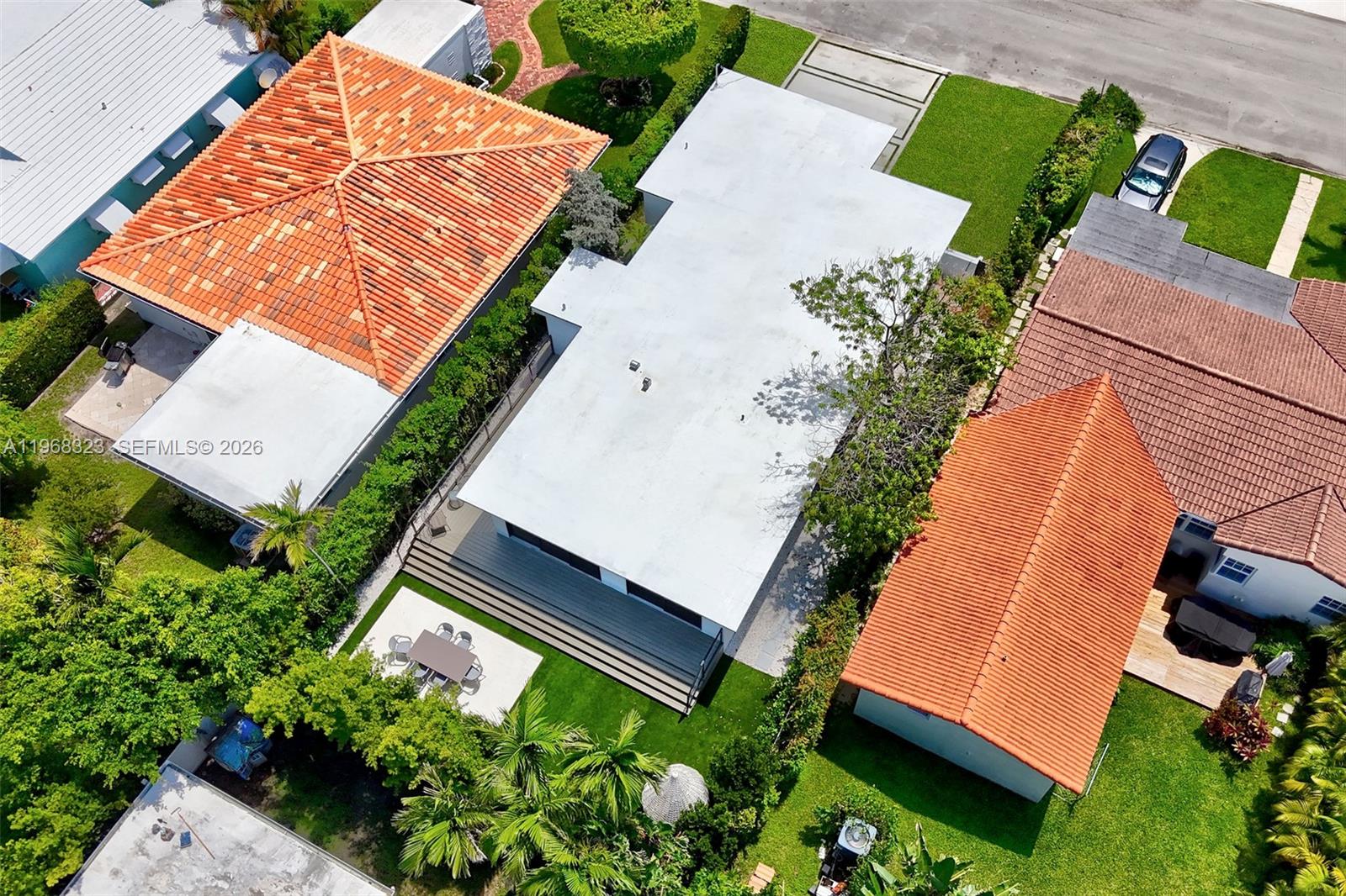 ALTOS DEL MAR NO 4 - Residential