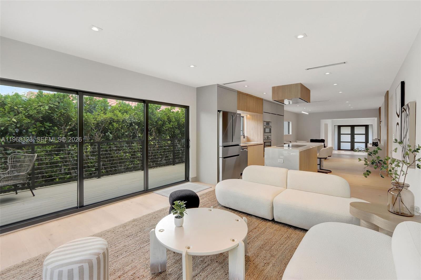 ALTOS DEL MAR NO 4 - Residential