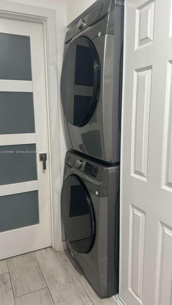 THE MOORS TOWNHOUSES - Residential