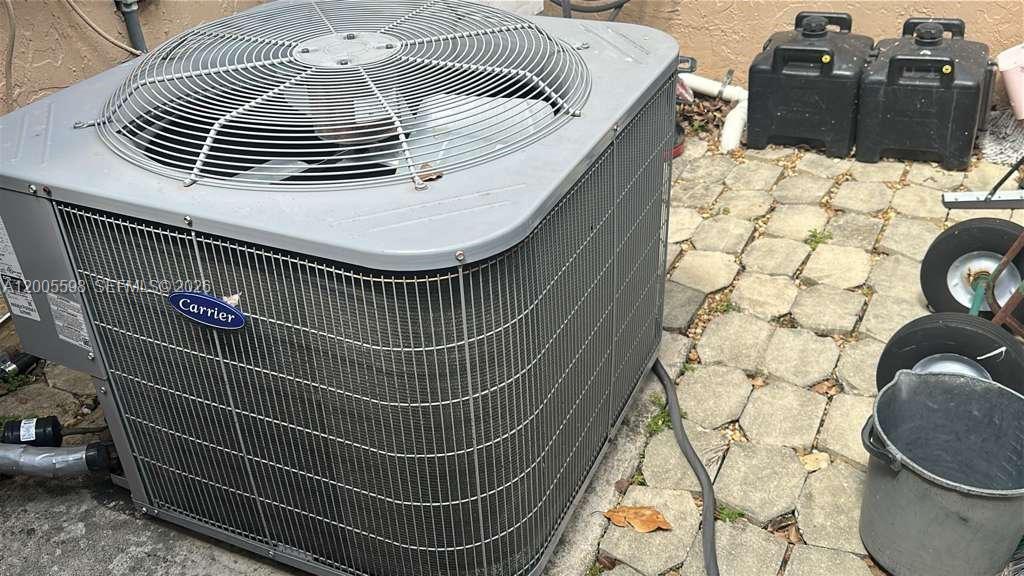 THE MOORS TOWNHOUSES - Residential