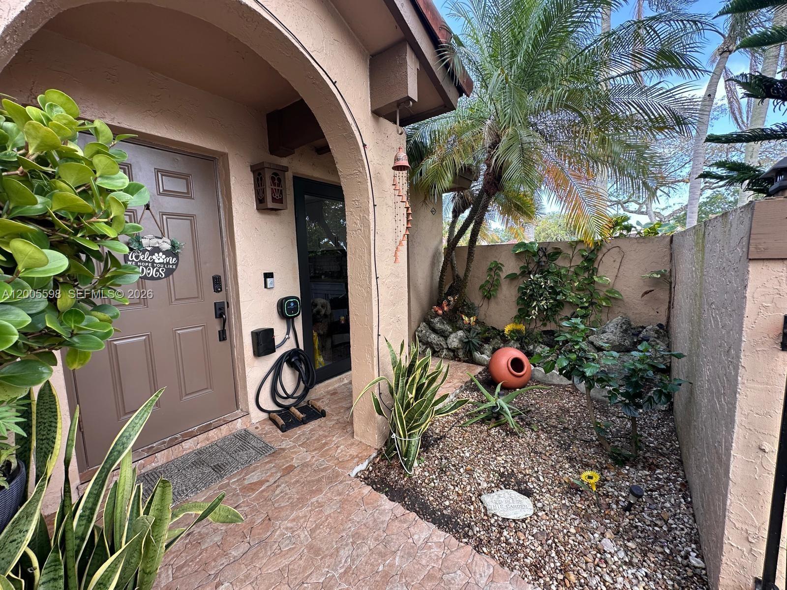 THE MOORS TOWNHOUSES - Residential