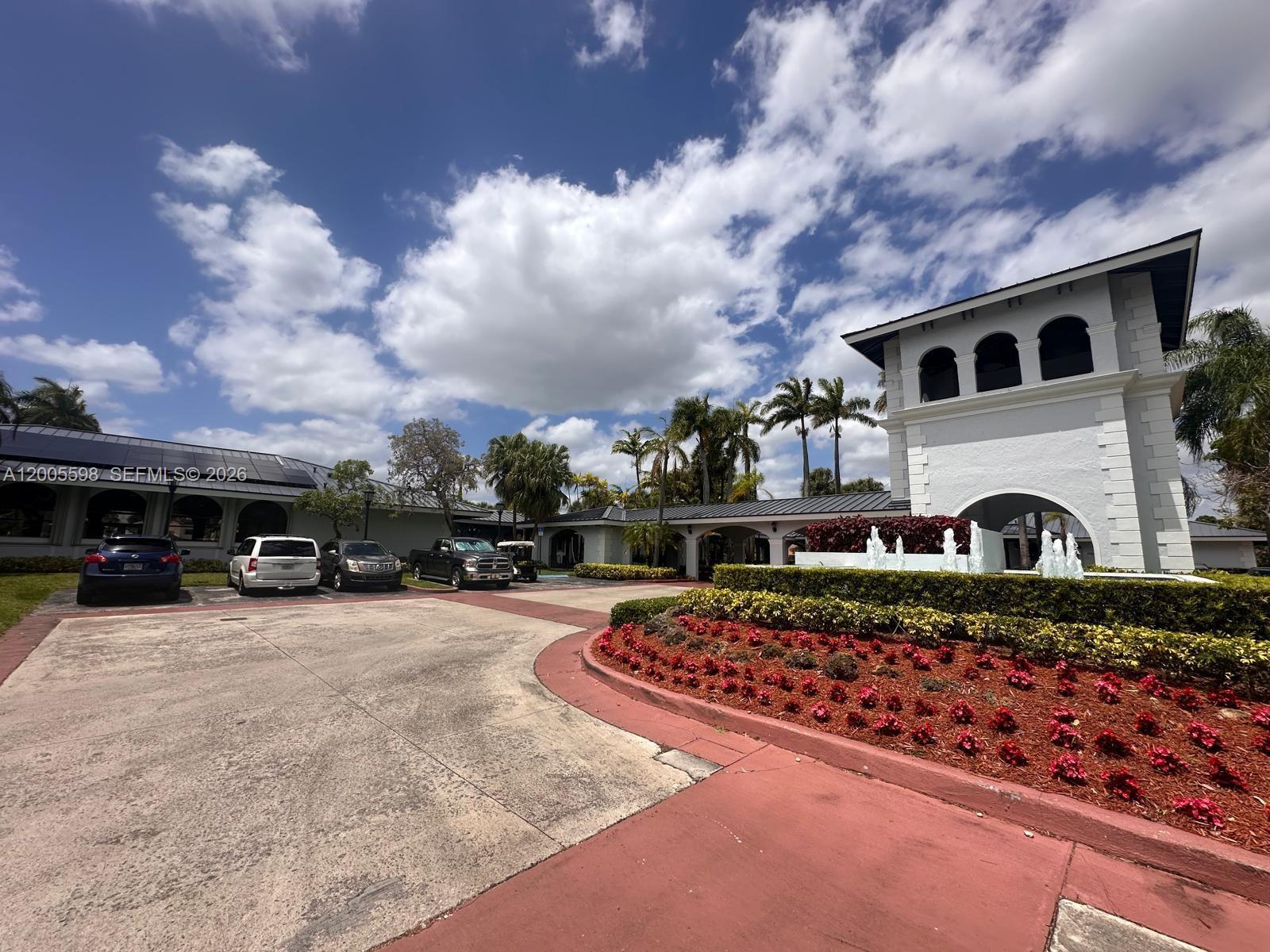 THE MOORS TOWNHOUSES - Residential