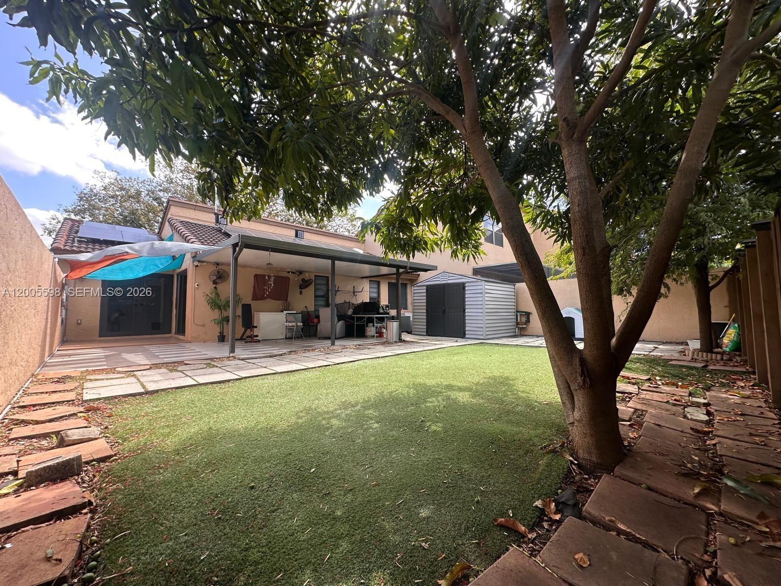 THE MOORS TOWNHOUSES - Residential