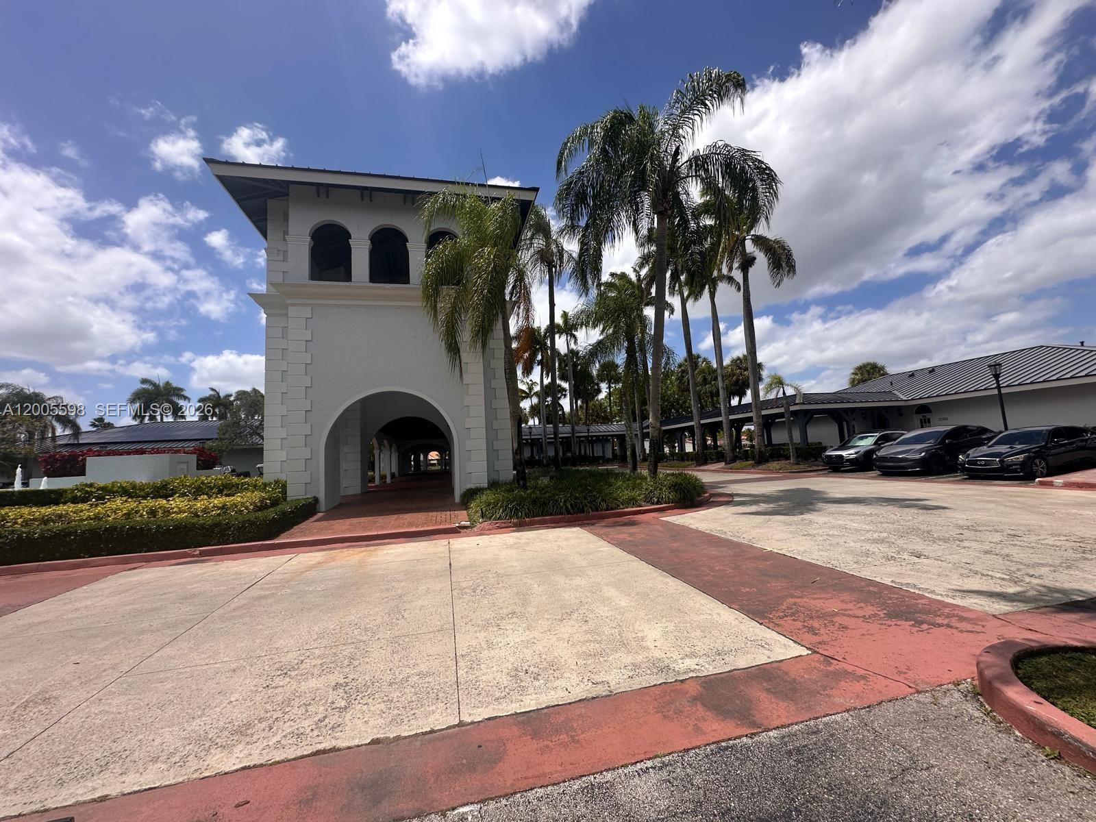 THE MOORS TOWNHOUSES - Residential