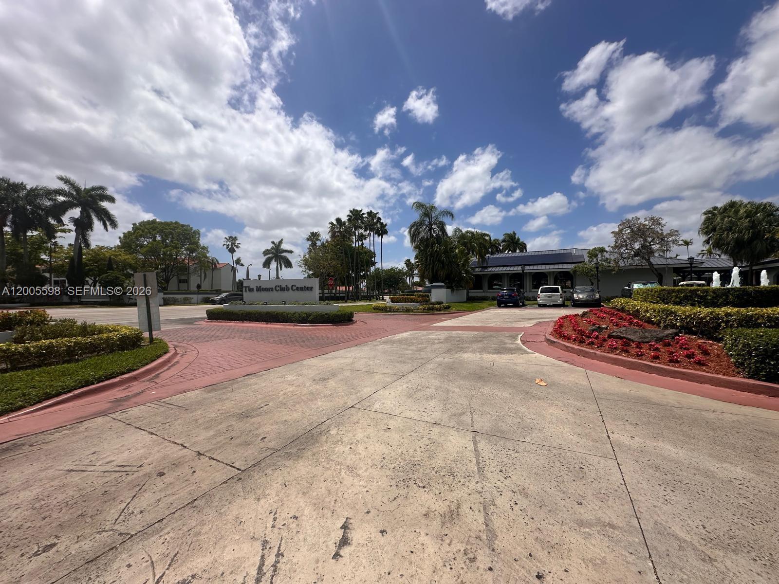 THE MOORS TOWNHOUSES - Residential