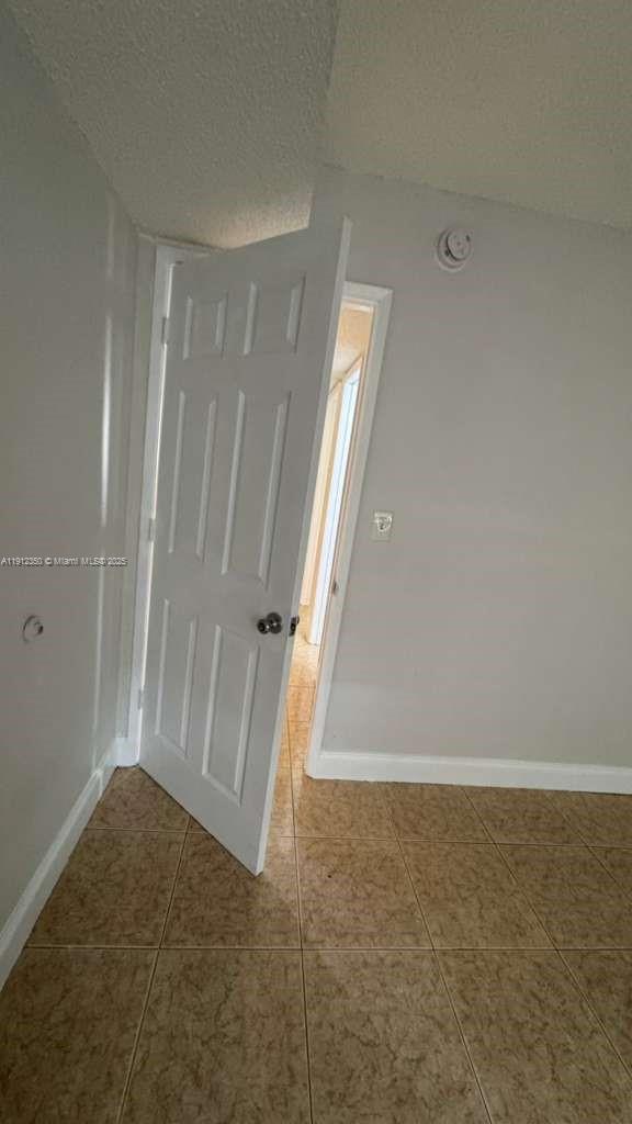 GARDENS NORTH SIX CONDO - Residential Lease