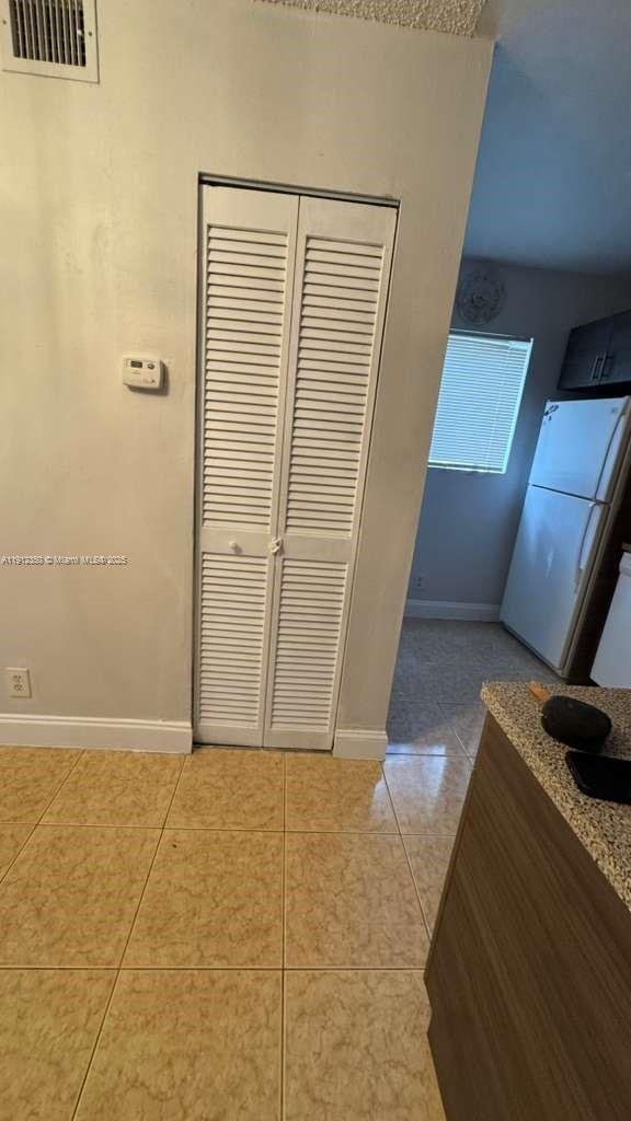 GARDENS NORTH SIX CONDO - Residential Lease