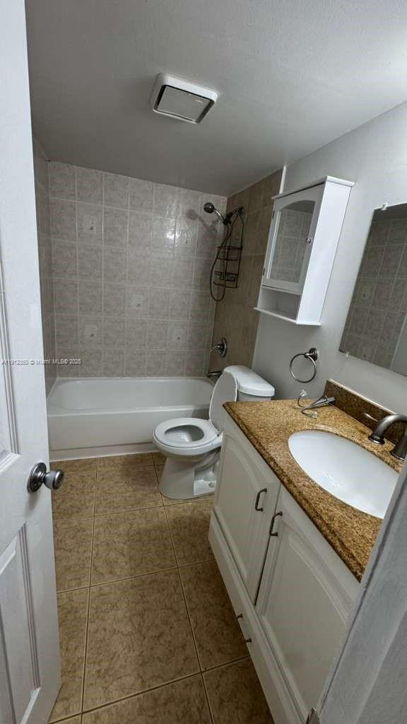 GARDENS NORTH SIX CONDO - Residential Lease