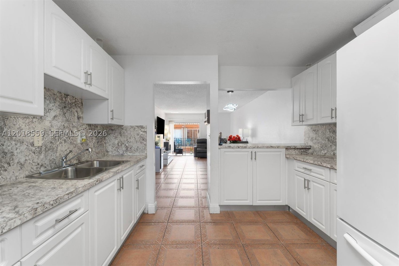 1950 W 54th St 406