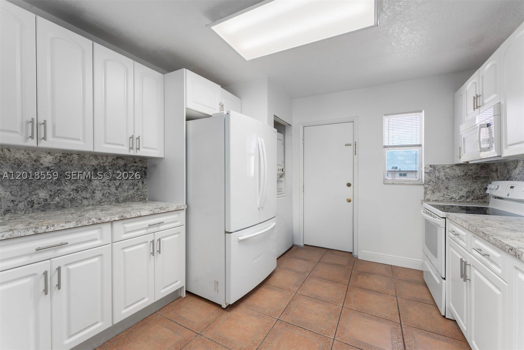 1950 W 54th St 406