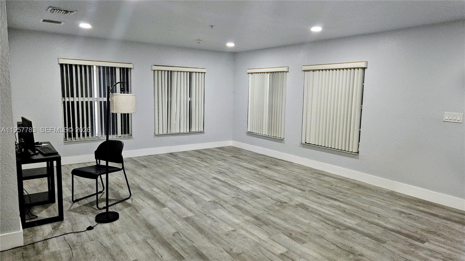 2953 NW 10th Ct Main