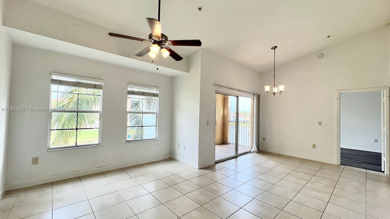 Emerald isle at Laguna - Residential Lease