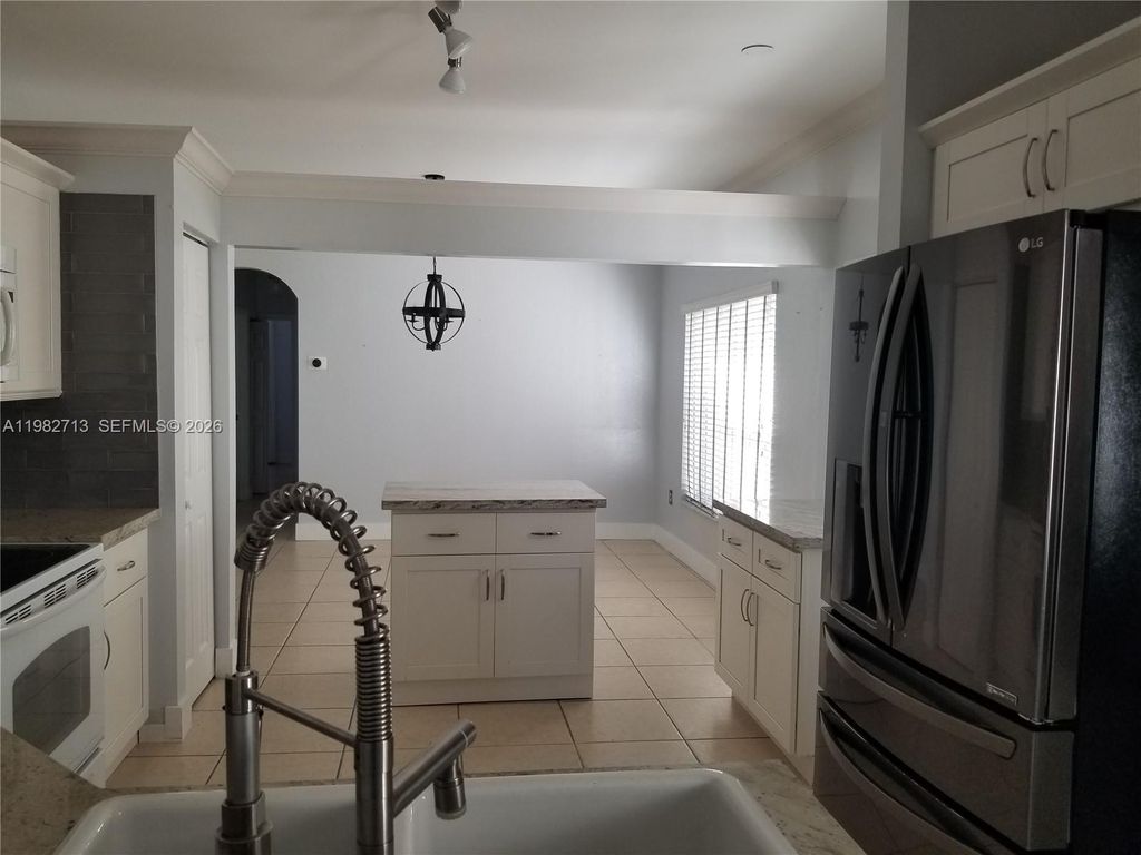 Photo of 4153 Sapphire Ter, Weston, FL 33331 (MLS # A11982713)