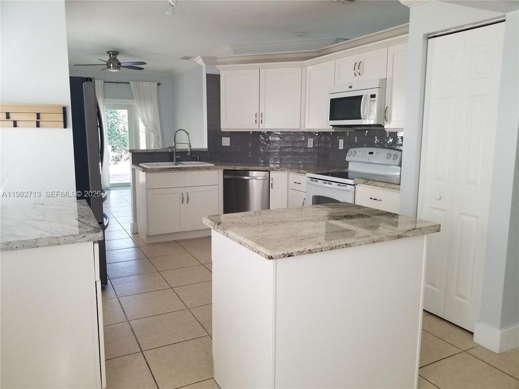 Photo of 4153 Sapphire Ter, Weston, FL 33331 (MLS # A11982713)