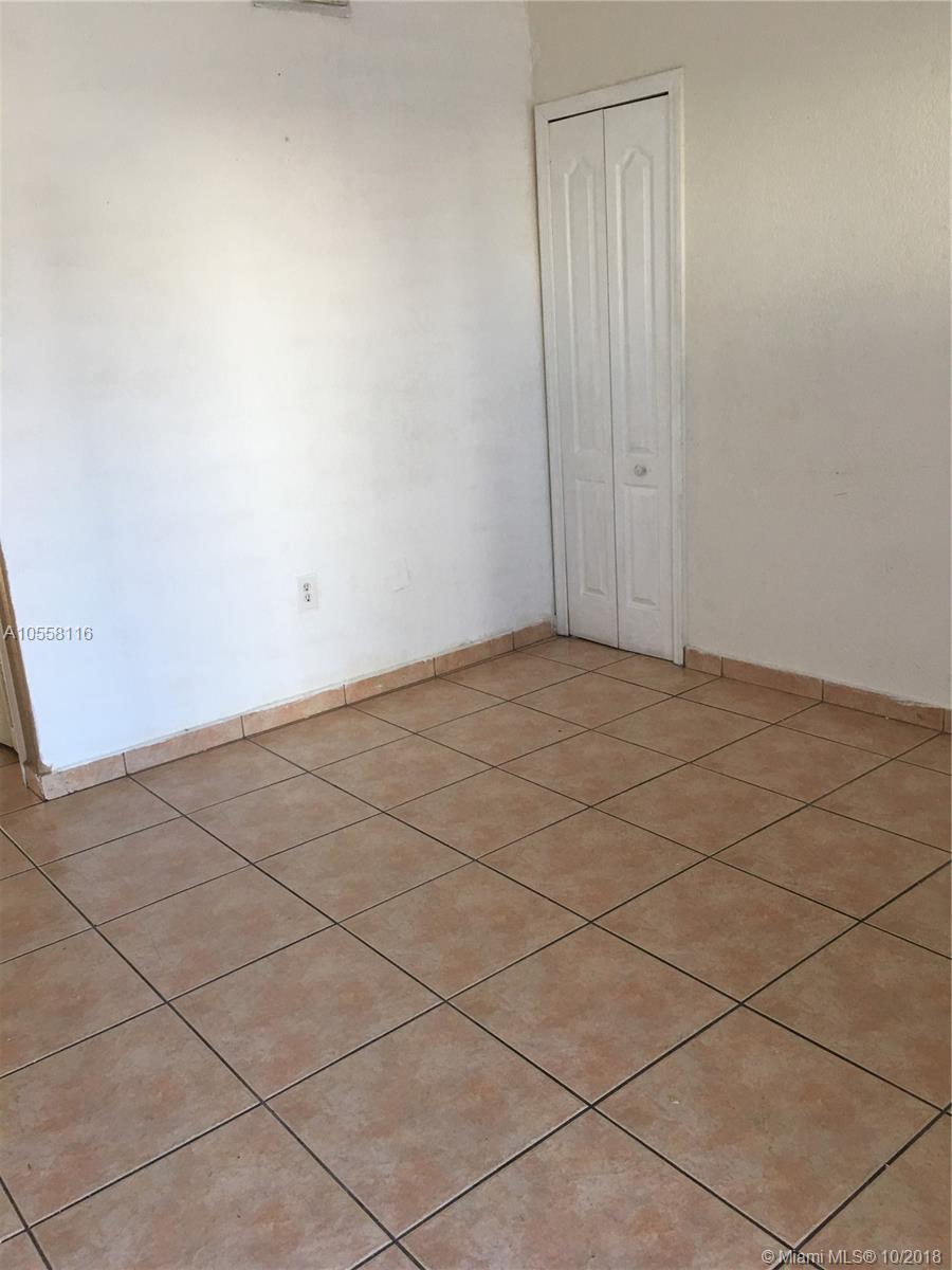 Tropical Court Villas 2 - Residential Lease