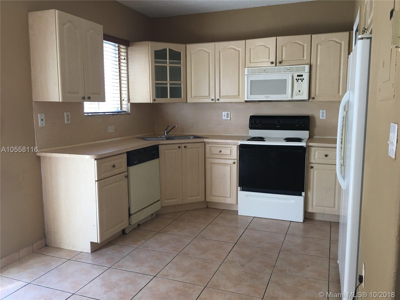 Tropical Court Villas 2 - Residential Lease