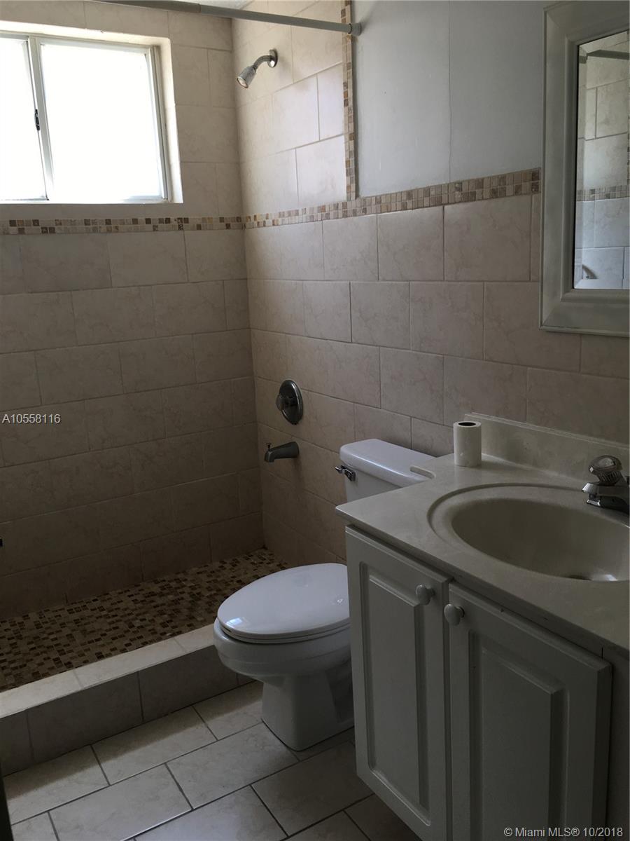 Tropical Court Villas 2 - Residential Lease