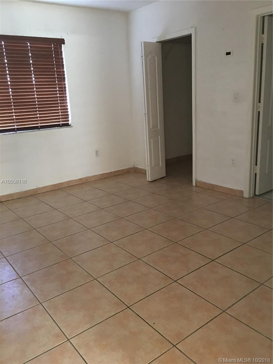 Tropical Court Villas 2 - Residential Lease