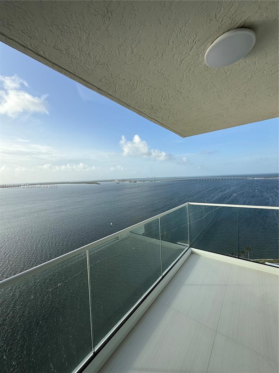 Beautifull totally upgraded and renovated unit in Line 05 at The St Louis. Enjoy extraordinary water views from this corner 2/2 unit with top-of-the line appliances, tile floors and extremely modern. Minutes away from shopping, dining and nightlife of Brickell City Centre, Mary Brickell Village and the thriving Brickell Financial District. Building has gym, pool, indoor playground and much more. Owner requires first month and 2-months security deposit. Be the first one to enjoy this spectacular unit with everything new!!