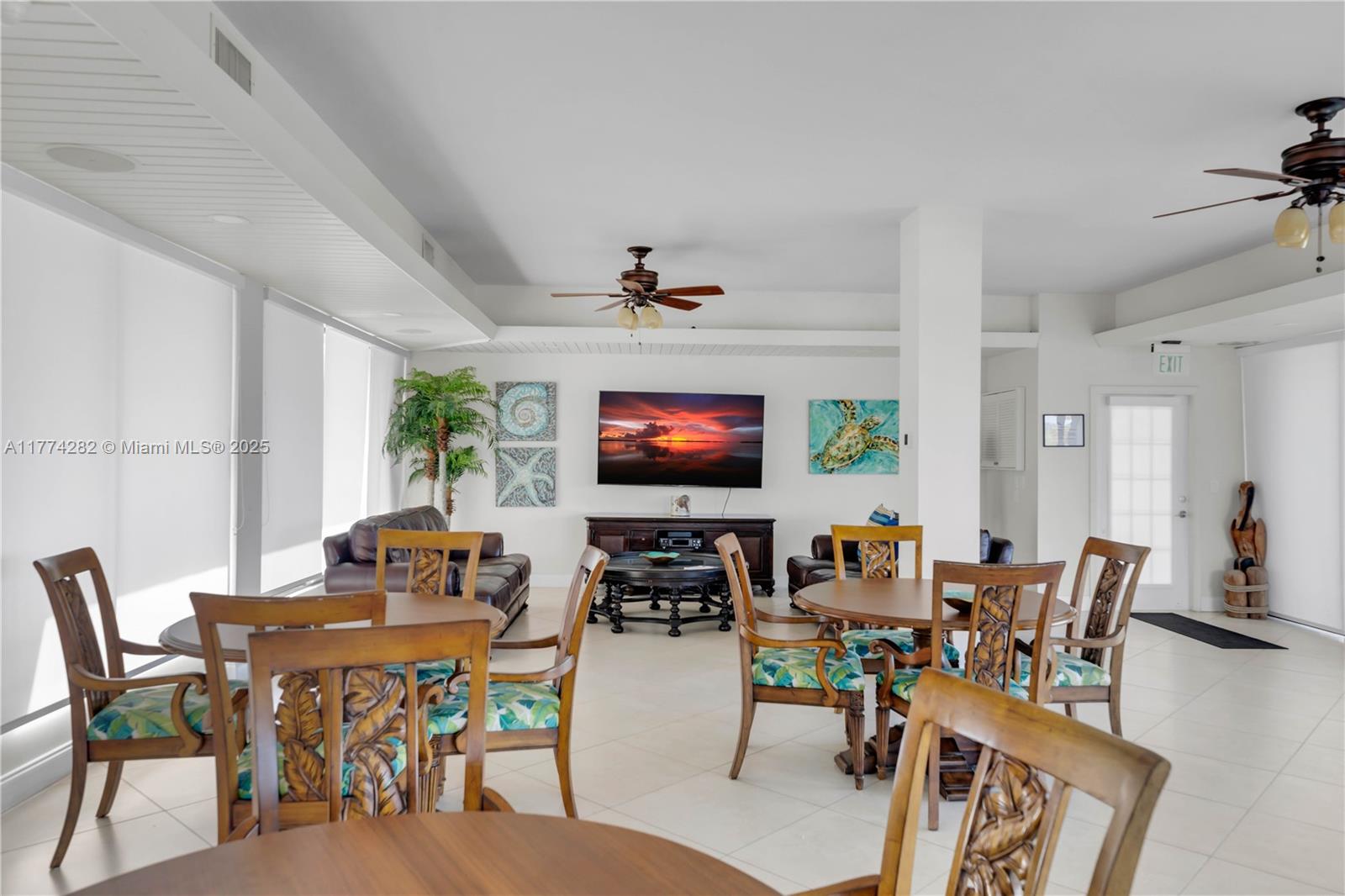 BUTTONWOOD BAY CLUB CONDO - Residential