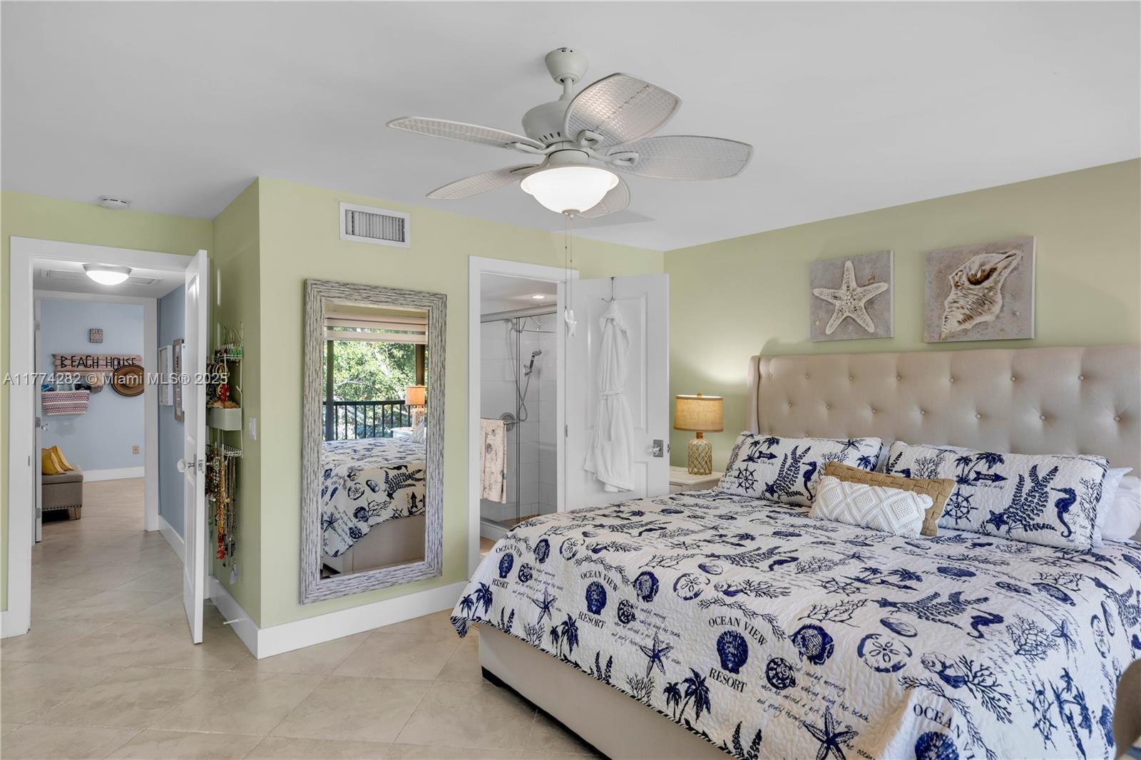 BUTTONWOOD BAY CLUB CONDO - Residential
