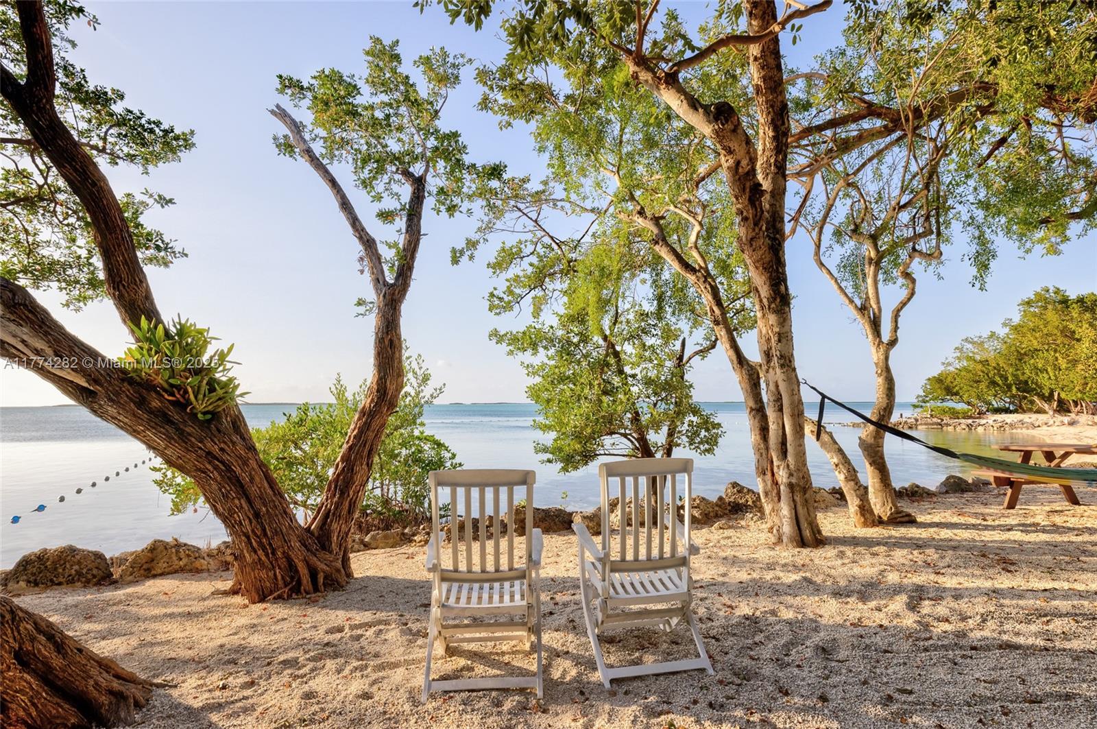 BUTTONWOOD BAY CLUB CONDO - Residential