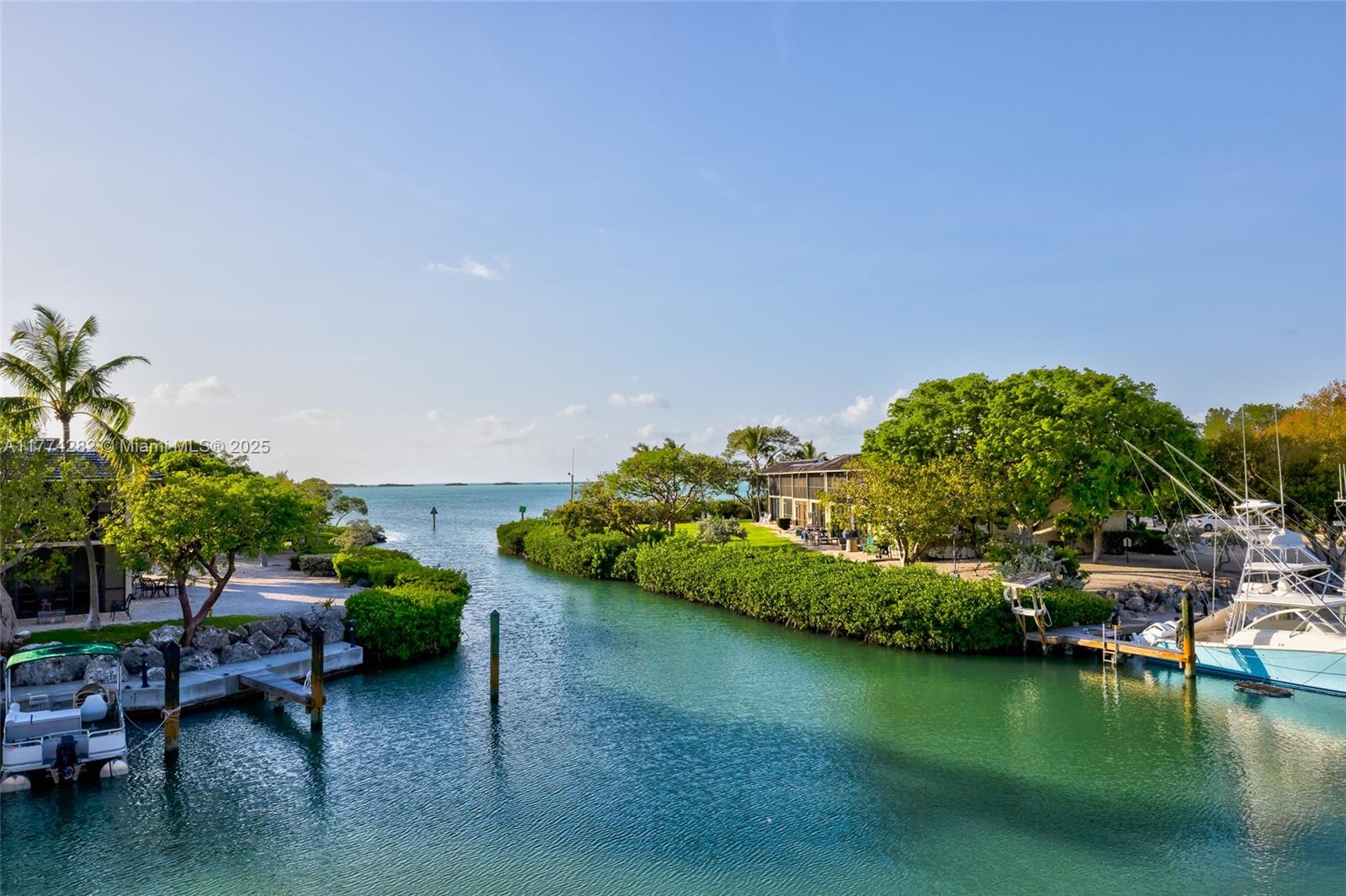 BUTTONWOOD BAY CLUB CONDO - Residential