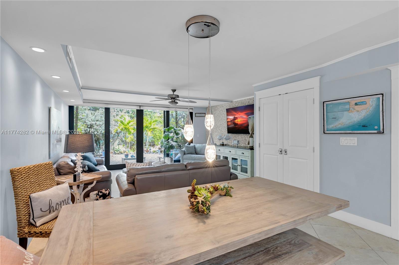 BUTTONWOOD BAY CLUB CONDO - Residential
