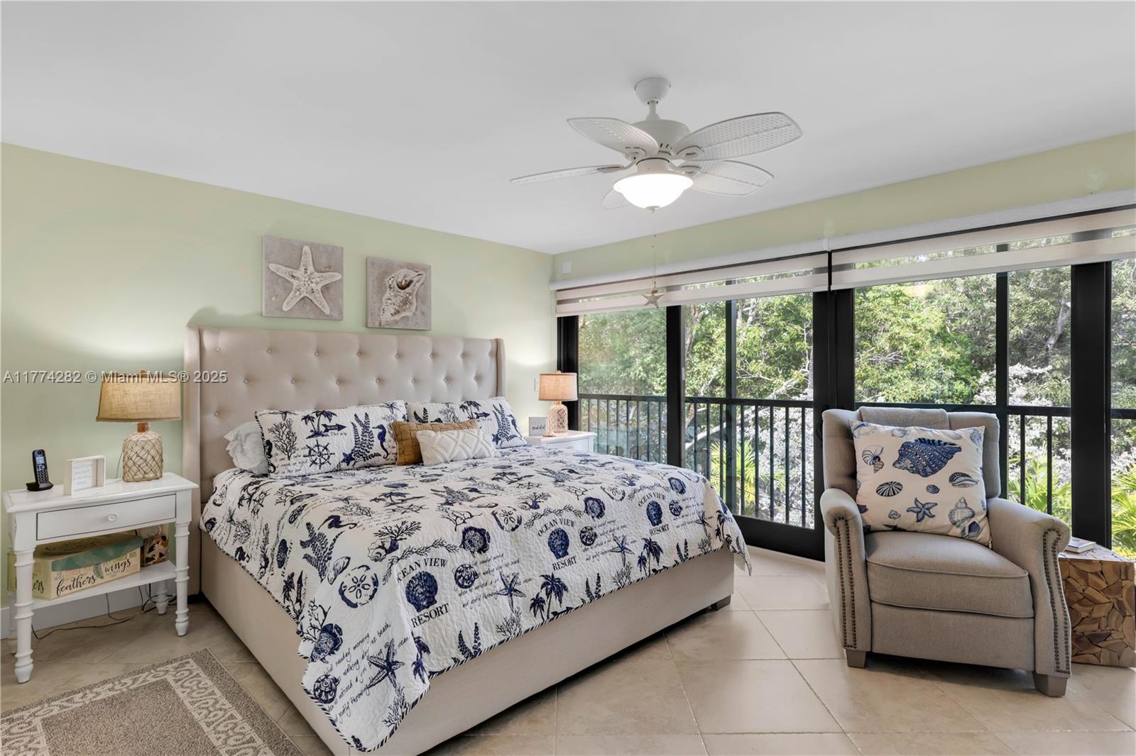 BUTTONWOOD BAY CLUB CONDO - Residential