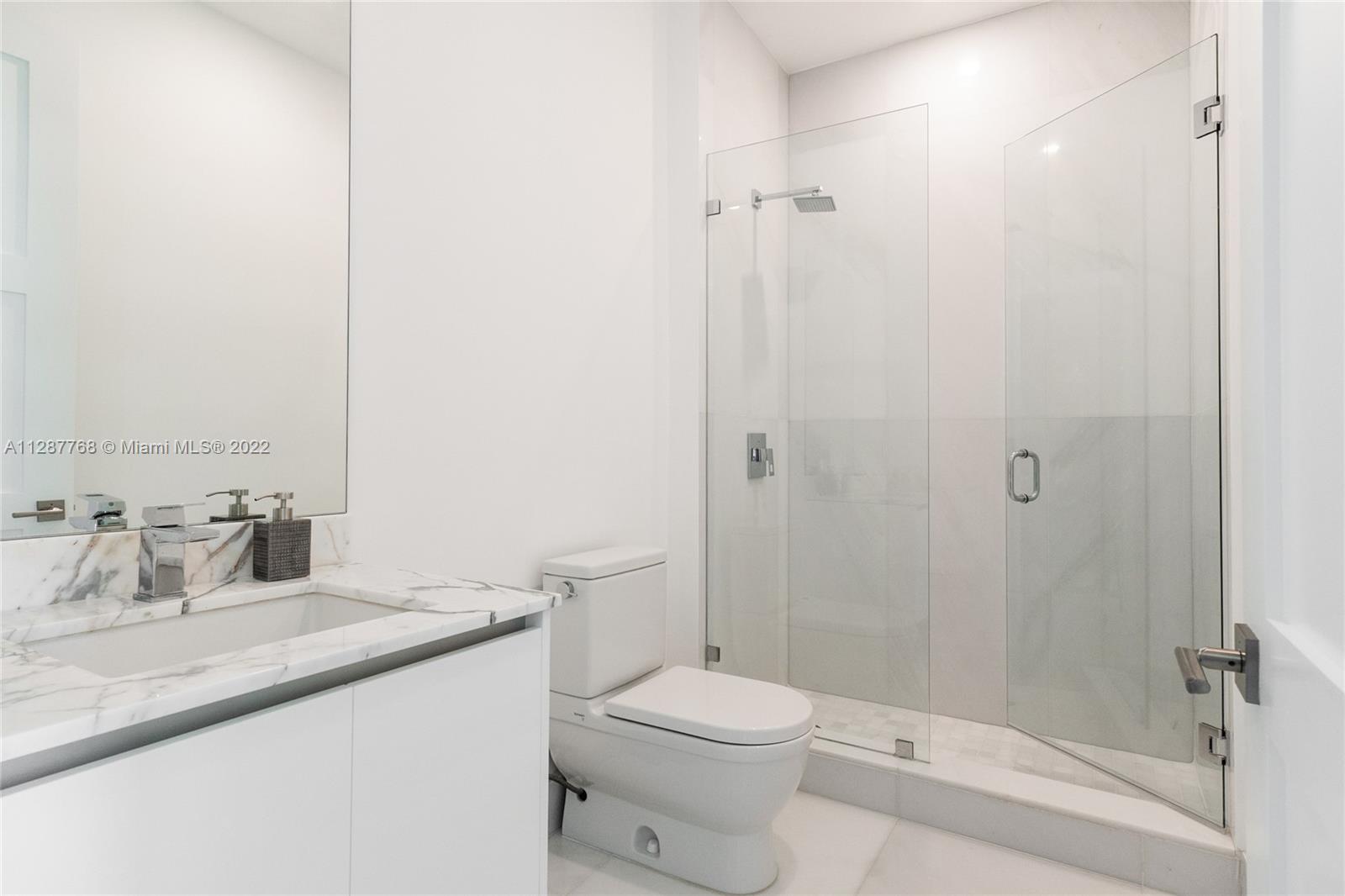 PARQUE TOWERS CONDO - Residential