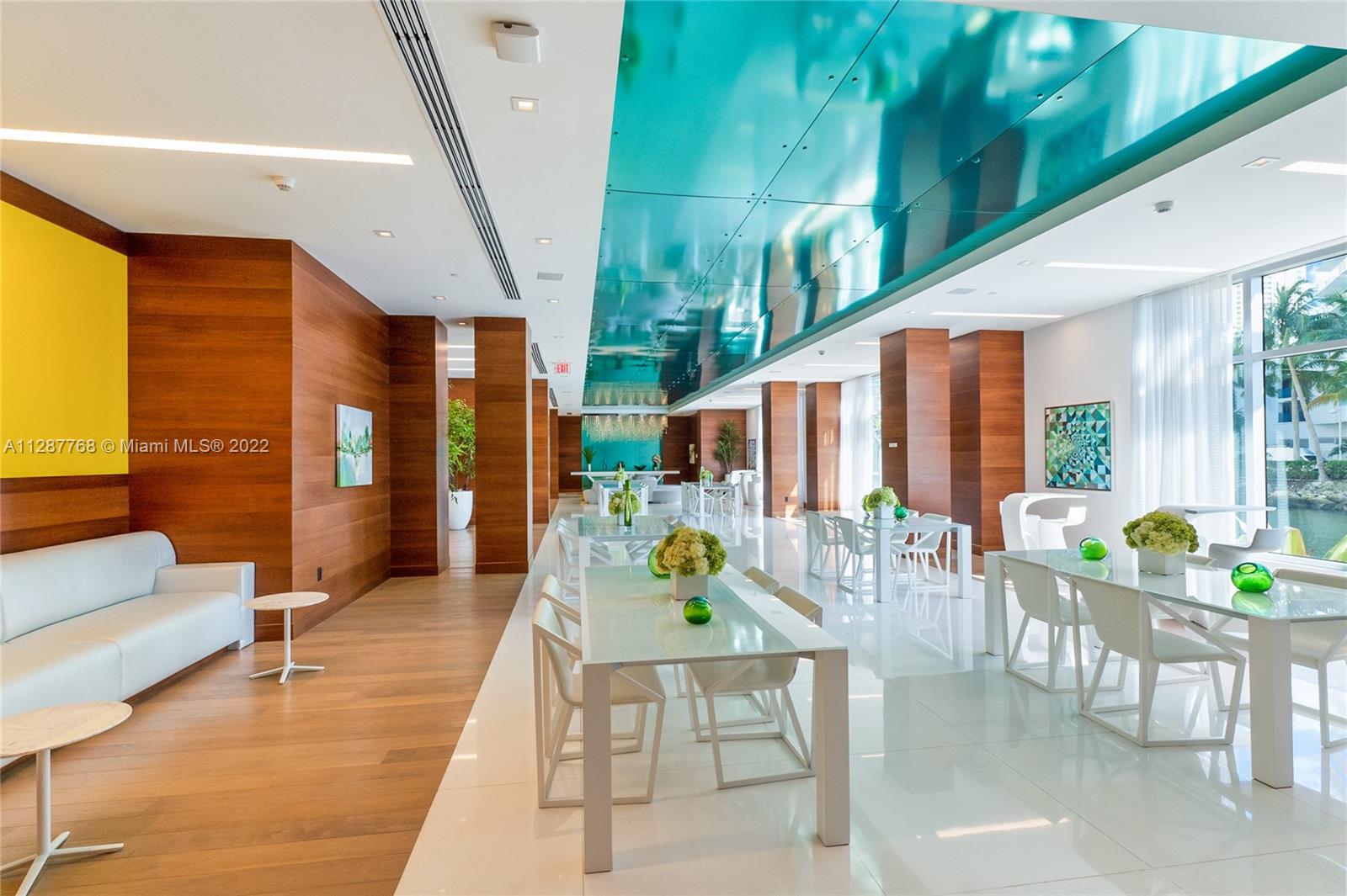 PARQUE TOWERS CONDO - Residential