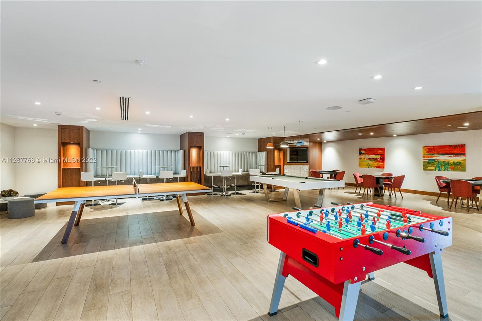 PARQUE TOWERS CONDO - Residential