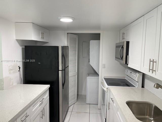 BUILDING FOUR OF RACQUET - Residential