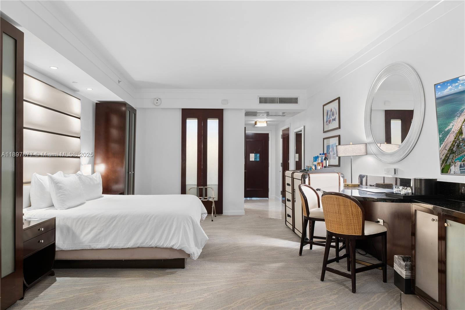 FONTAINEBLEAU III OCEAN C - Residential