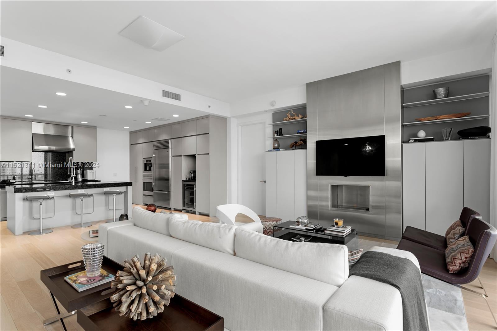 BAL HARBOUR NORTH SOUTH C - Residential