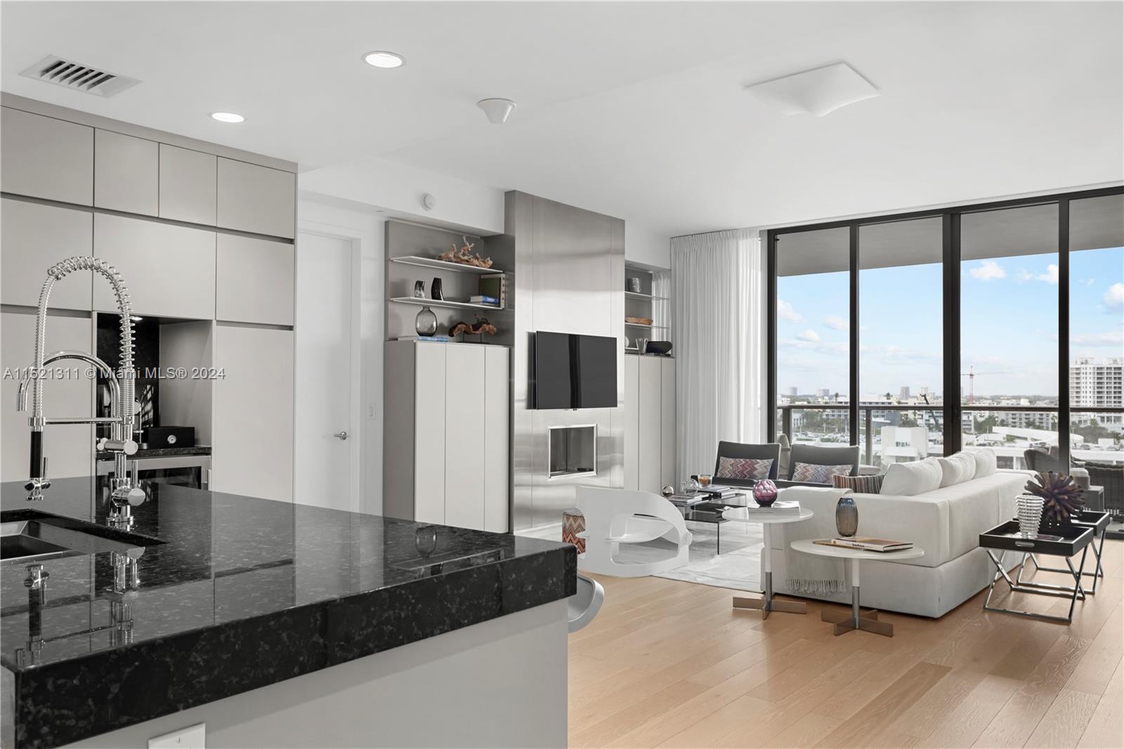 BAL HARBOUR NORTH SOUTH C - Residential