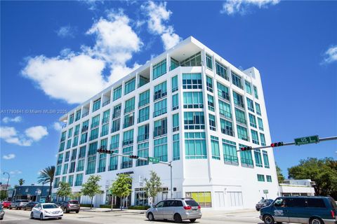 8101 Biscayne Blvd R-613 Miami FL 33138