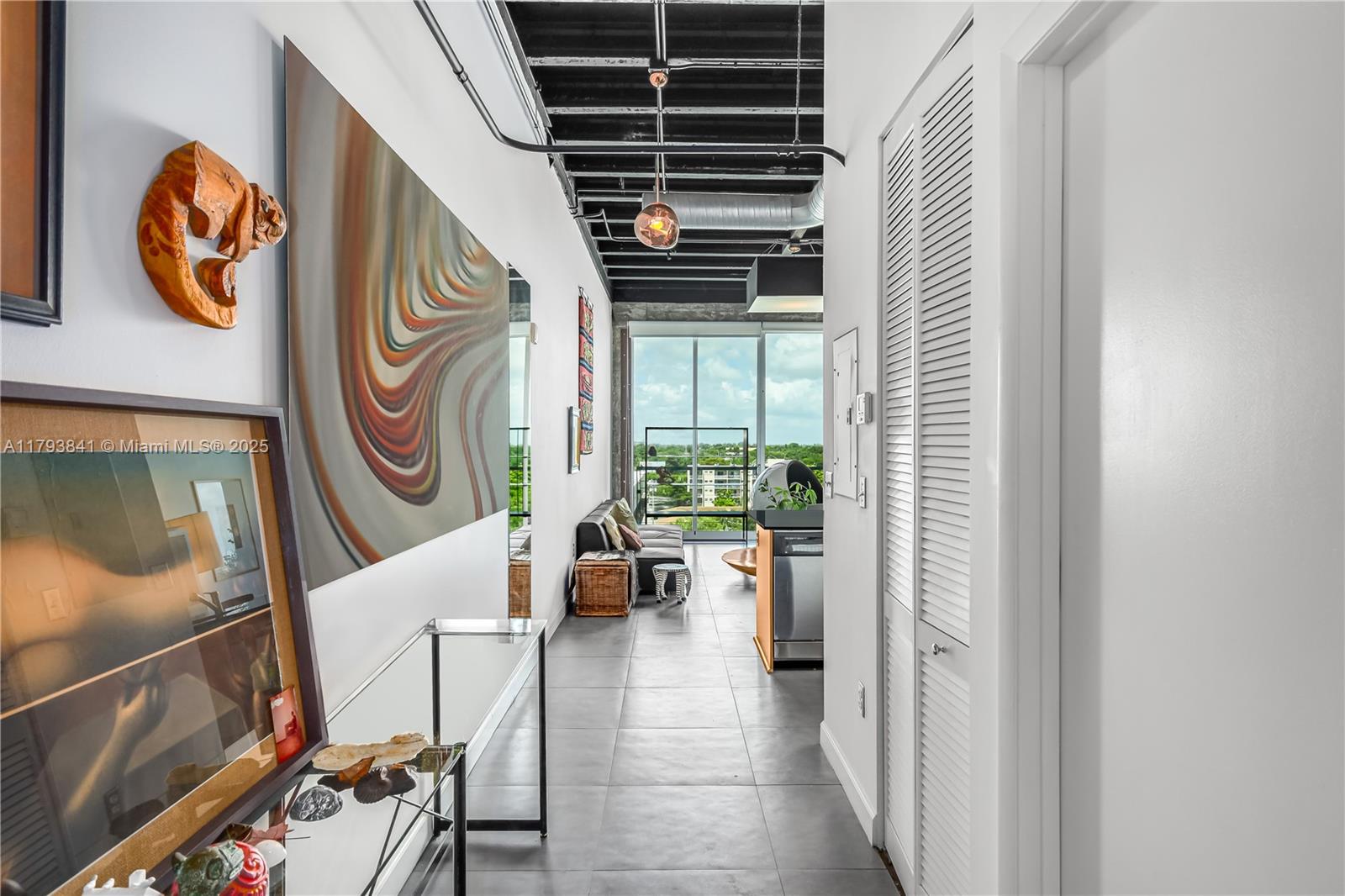 8101 Biscayne Blvd R-613