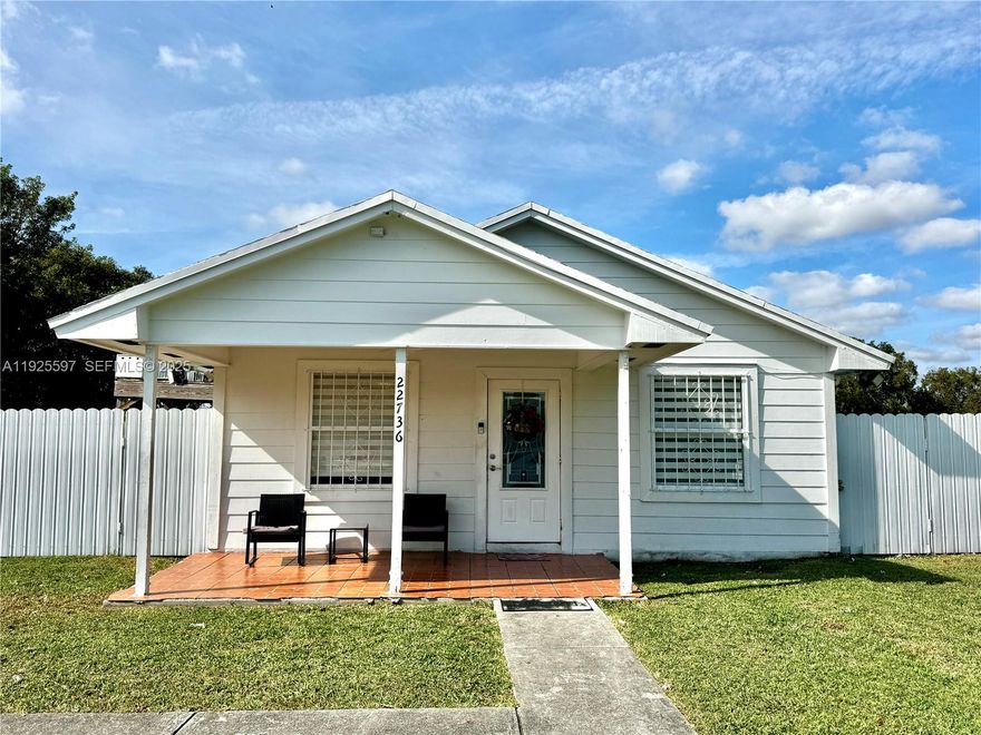 Rarely Available!!! Exit 11 of Floridas turnpike, Fenced CORNER lot with 8226 sqft. NO HOA.  3 Bed 1 Bath. Samsung Appliances and AC Unit are from 2021. Great Starter home.  Roof is in good conditions but is Original, Seller concessions available. Quiet and growing neighborhood.