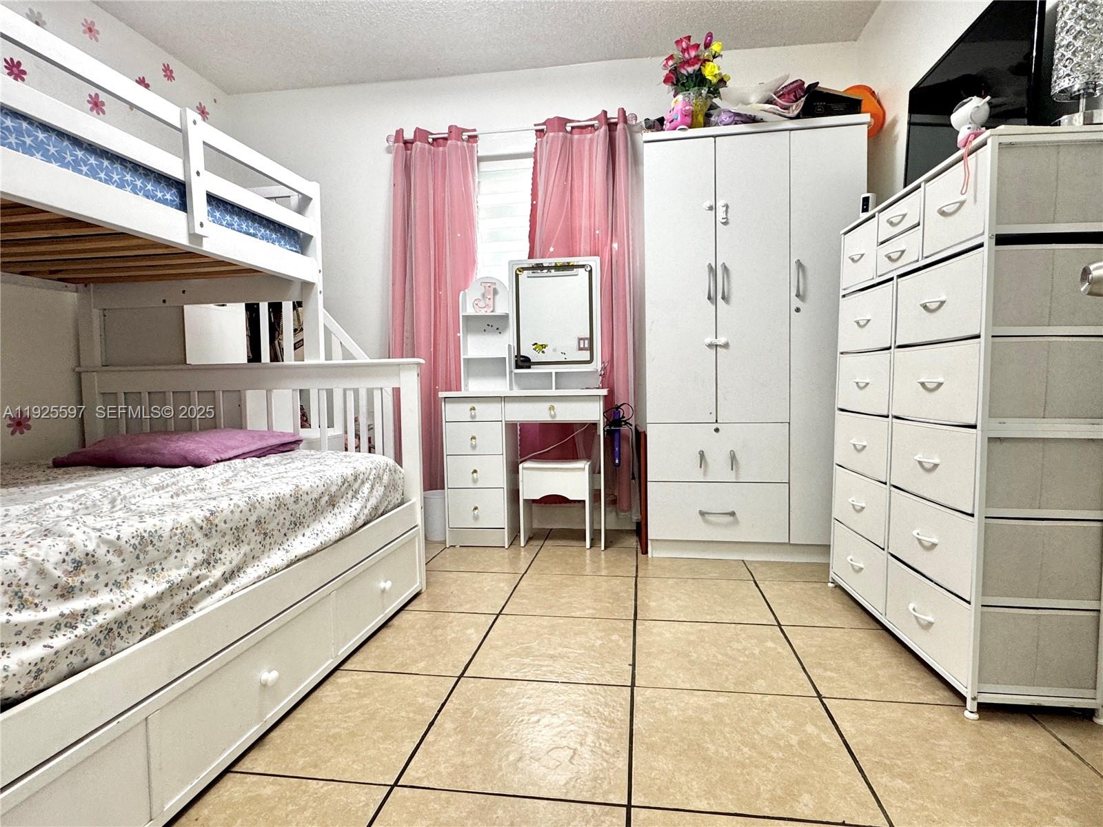 HABITAT HOMES SOUTH - Residential