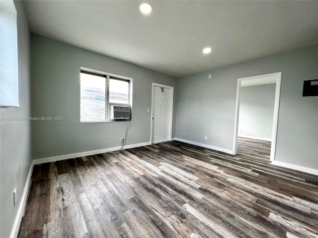 Photo of 830 NW 7th St #4, Hallandale Beach, FL 33009 (MLS # A11821678)