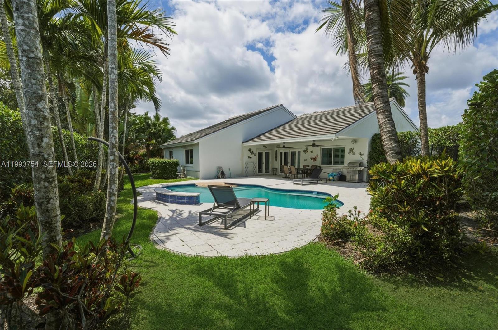 CALUSA RIDGE - Residential